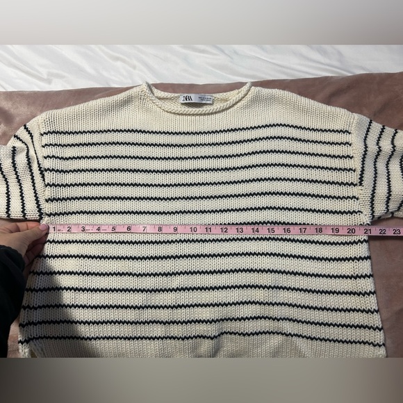 Zara Boxy Roll Neck Oversized Striped Cream and Navy Cotton Knit Sweater - Picture 8 of 10